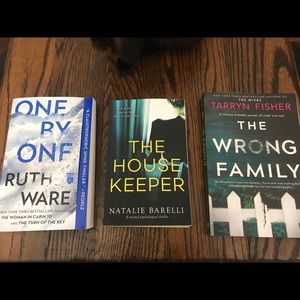 Paperback books mystery/suspense